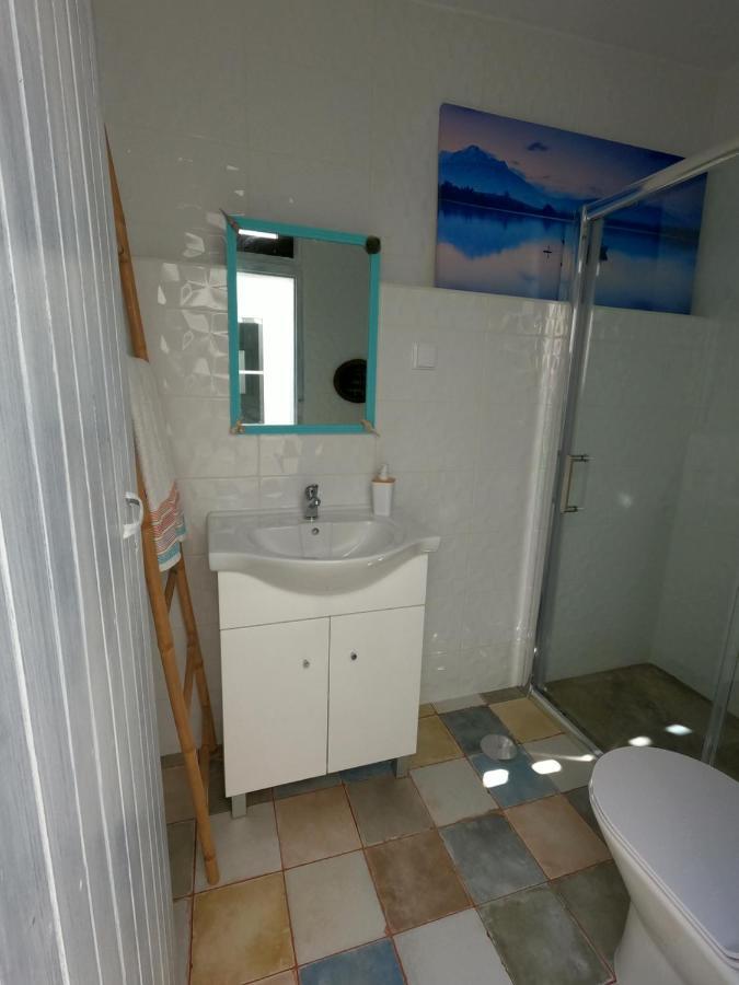 פראיידה דה אודיסיישה Carlo'S Beach Guest House מראה חיצוני תמונה